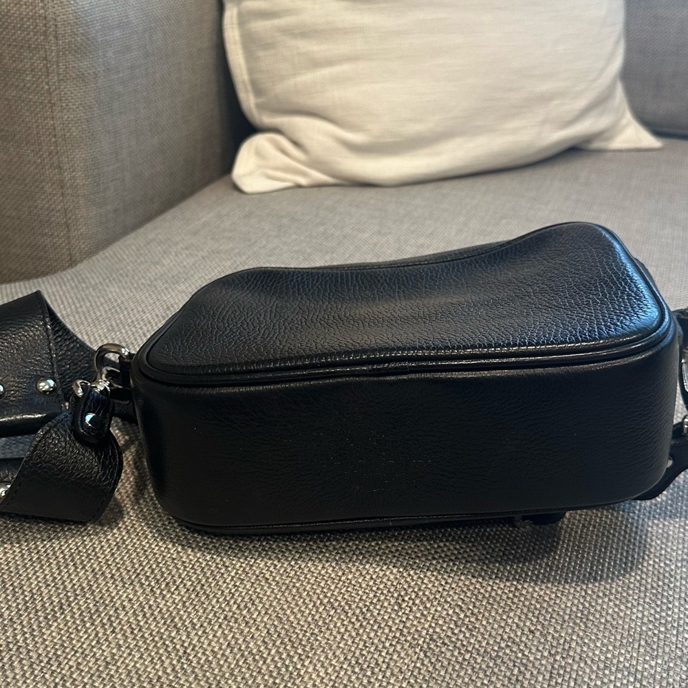 Mario Valentino Black Stud Circle V Logo Crossbody - Picture 4 of 4